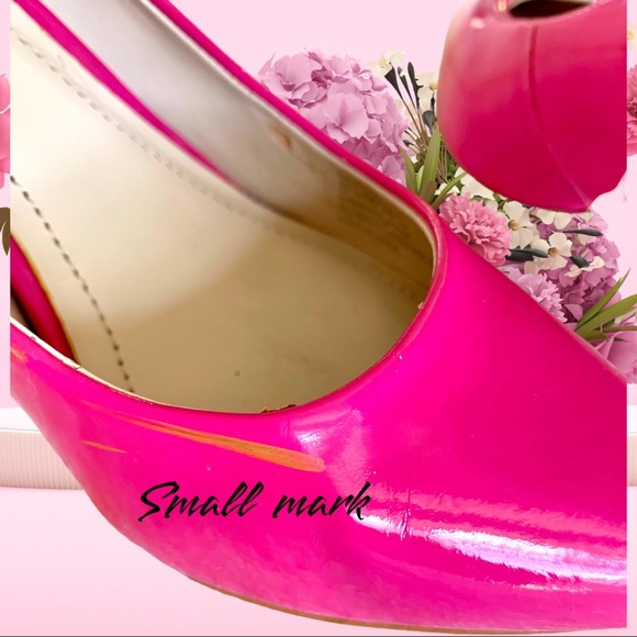 BCBG BARBIECORE HOT PINK HEELS. WOMEN’S SIZE 6.5 - Picture 4 of 5